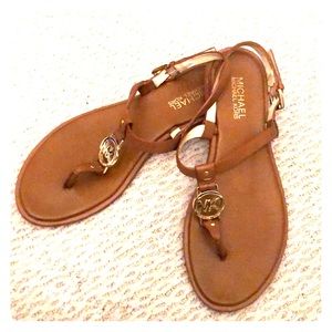 MICHAEL Michael Kors Sondra Sandal Size 8